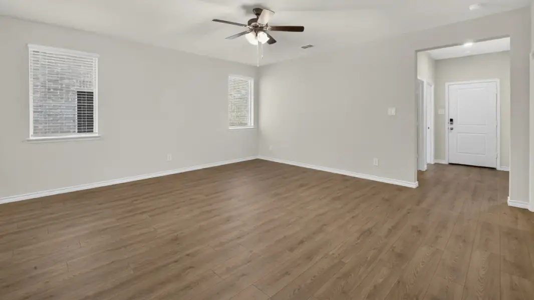 Spacious, unfurnished interior of a new home in Magnolia at Legacy Hills, Celina (Image 5).