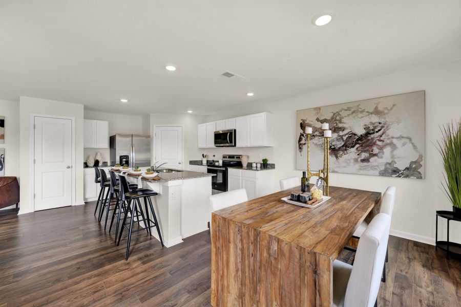 Representative furnished interior of a home built from the Darwin by D.R. Horton in Johnson Farms, Greeneville (Image 10).