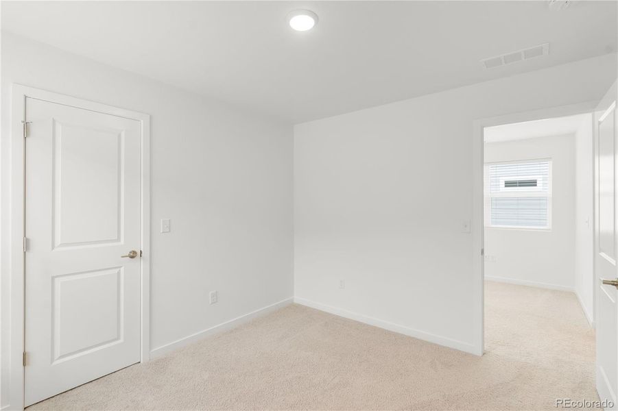 Spacious, unfurnished interior of a new home in , Colorado Springs (Image 27).