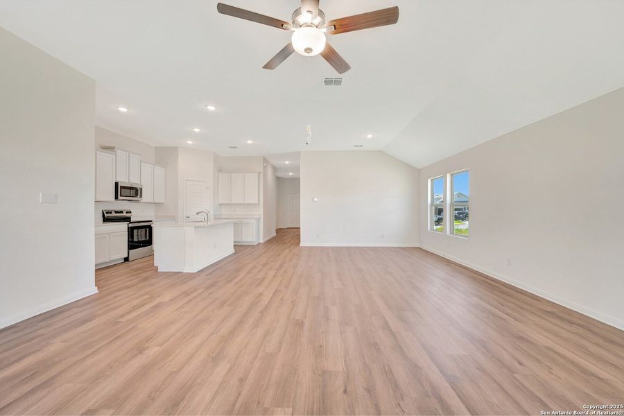 Spacious, unfurnished interior of a new home in Greenspoint Heights, Seguin (Image 28). Spacious, unfurnished interior of a new home in Greenspoint Heights, Seguin (Image 28).