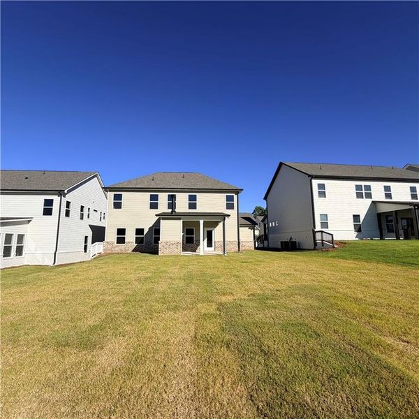 Exterior details and patio area of a home in Fowler Farms, Auburn (Image 17).