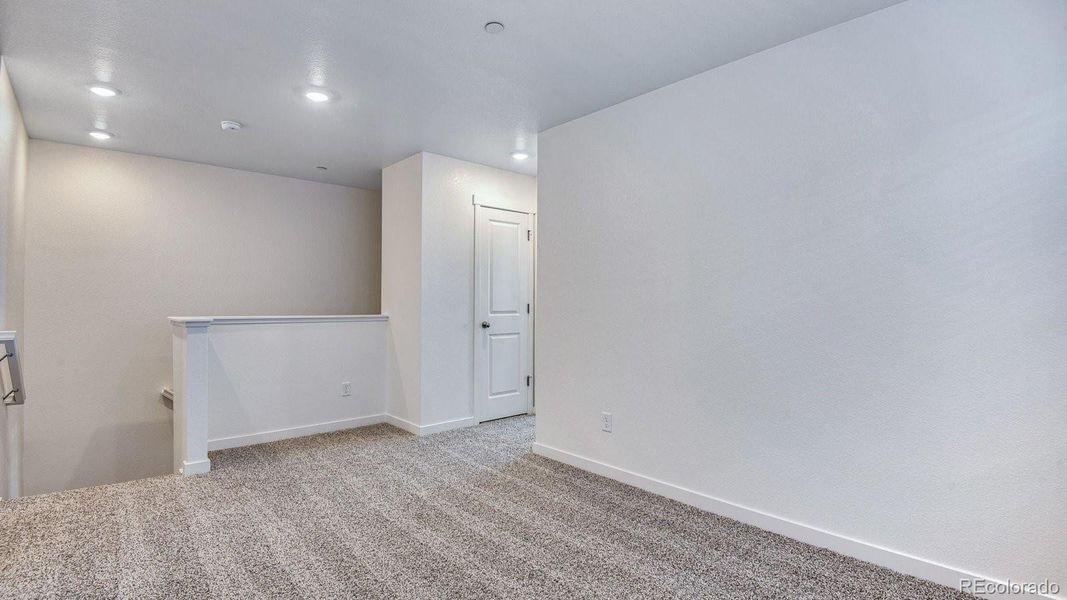 Spacious, unfurnished interior of a new home in Settlers Crossing, Commerce City (Image 21).