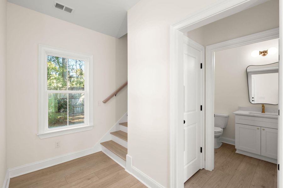 Spacious, unfurnished interior of a new home in , Charleston (Image 21).