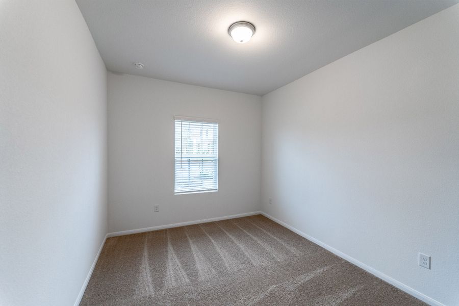 Spacious, unfurnished interior of a new home in Briarwood, Elgin (Image 17).