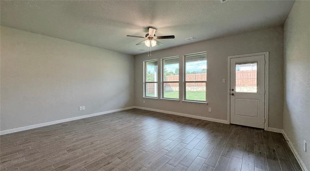 Spacious, unfurnished interior of a new home in The Canyons, Keene (Image 15).