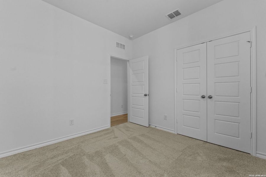 Spacious, unfurnished interior of a new home in Corley Farms, Boerne (Image 25).