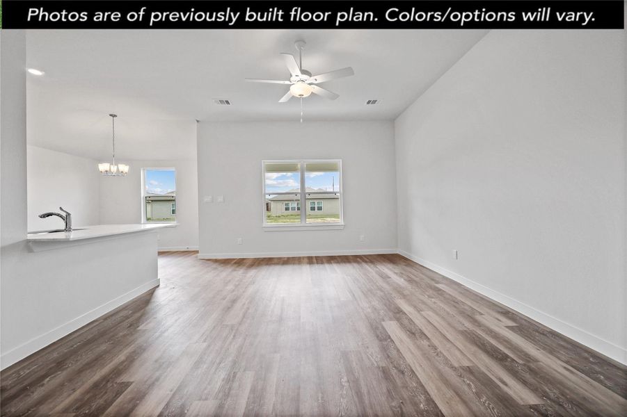 Spacious, unfurnished interior of a new home in Grand Oaks Reserve, Cleveland (Image 10).