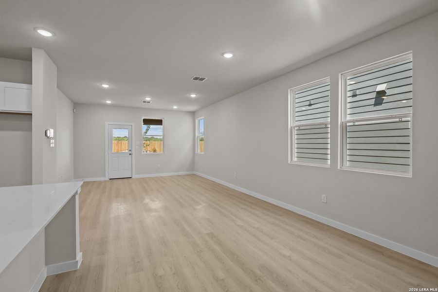 Spacious, unfurnished interior of a new home in Summerlin, San Antonio (Image 30). Spacious, unfurnished interior of a new home in Summerlin, San Antonio (Image 30).