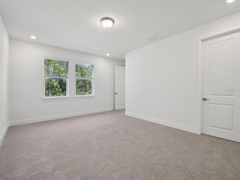 Spacious, unfurnished interior of a new home in Ridgehaven - Signature Series, Ormond Beach (Image 8). Spacious, unfurnished interior of a new home in Ridgehaven - Signature Series, Ormond Beach (Image 8).