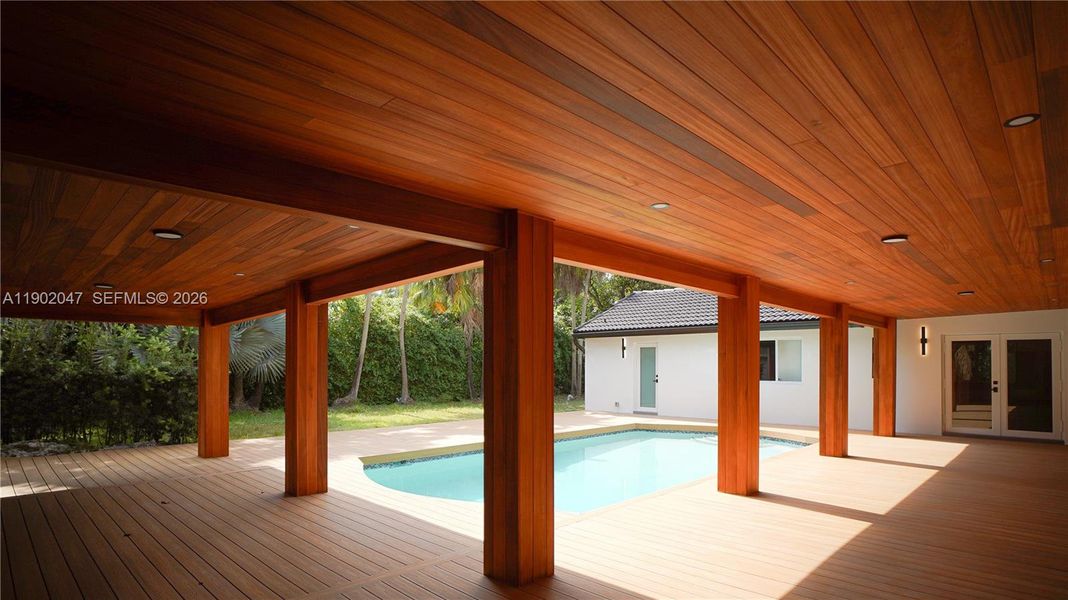 Exterior details and patio area of a home in , Palmetto Bay (Image 21).