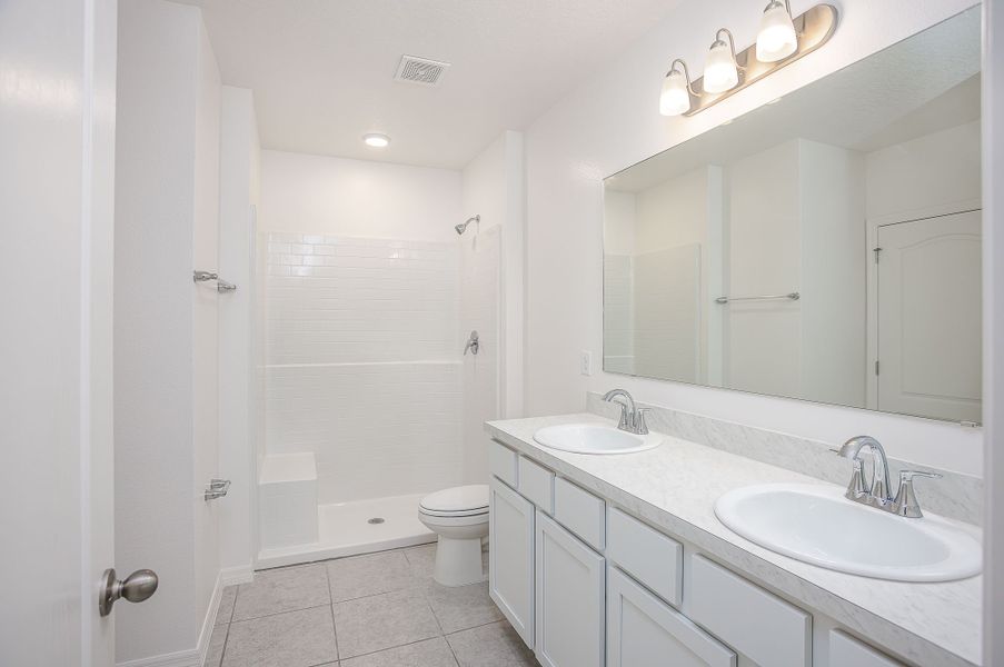 Representative furnished interior of a home built from the Melbourne by Maronda Homes in Port St. Lucie, Port St. Lucie (Image 9).