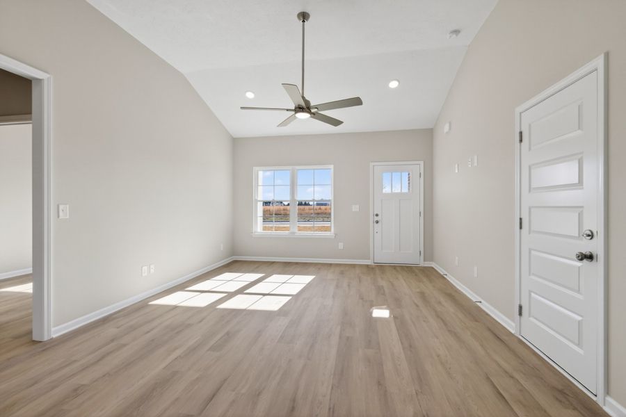 Spacious, unfurnished interior of a new home in Legacy Preserve, Tullahoma (Image 19).