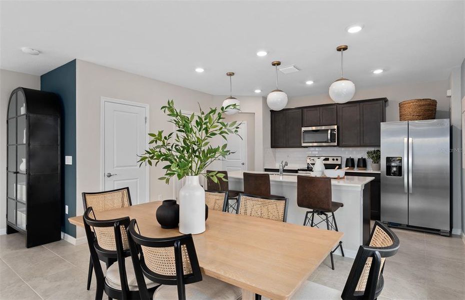 Furnished interior view inside a new home in Silverleaf Oaks, Winter Garden (Image 10).