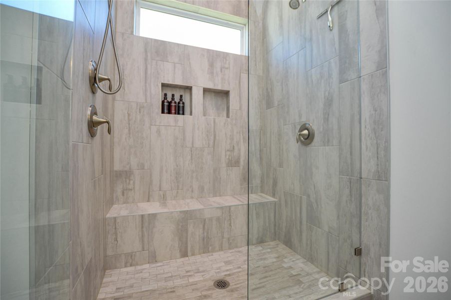 Close-up of interior finishes inside a home in Edgewater Lakeview On Your Lot, Lancaster (Image 20).