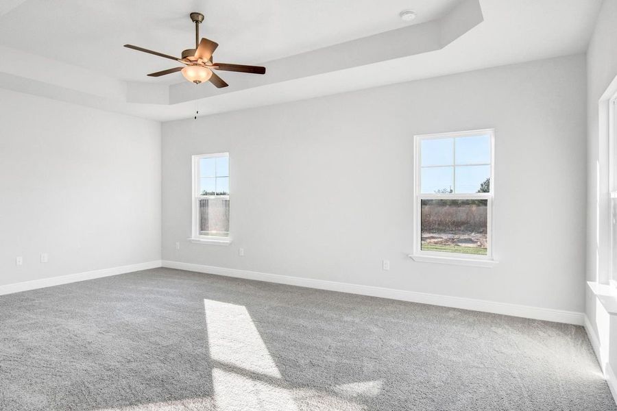 Representative unfurnished interior of a home built from the Plan 1901 by Adams Homes in Pine Top, Cantonment (Image 15).