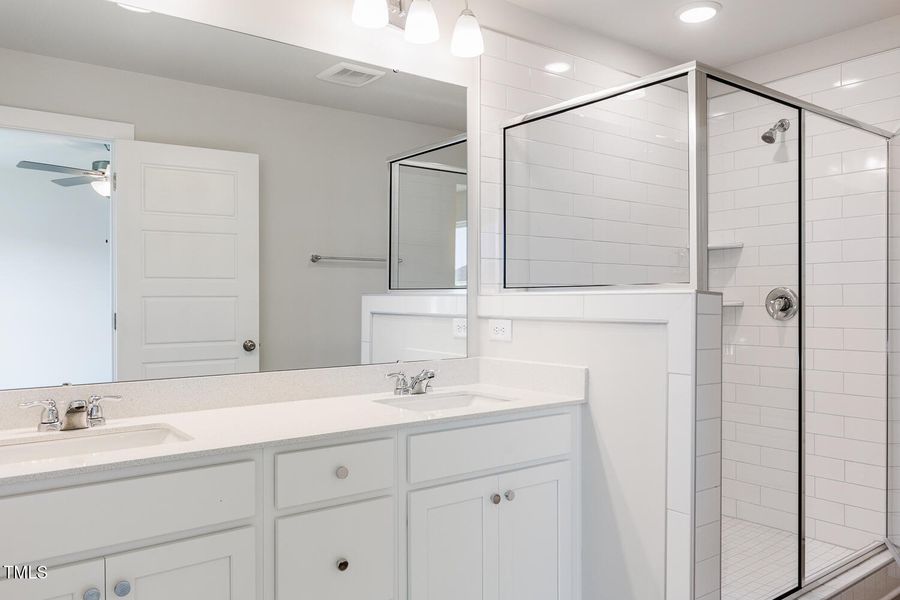 VNF-Lot 44-Aurora (21)