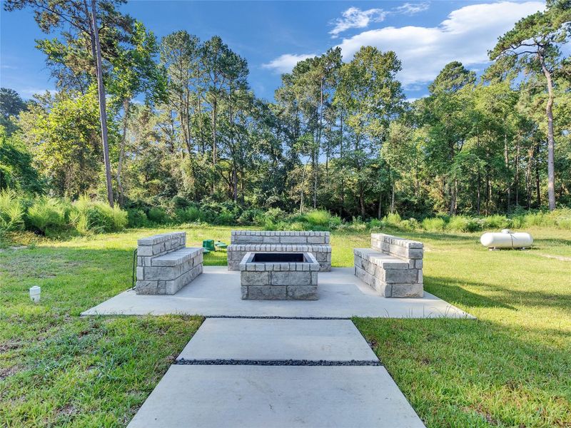 Exterior details and patio area of a home in , Magnolia (Image 4).