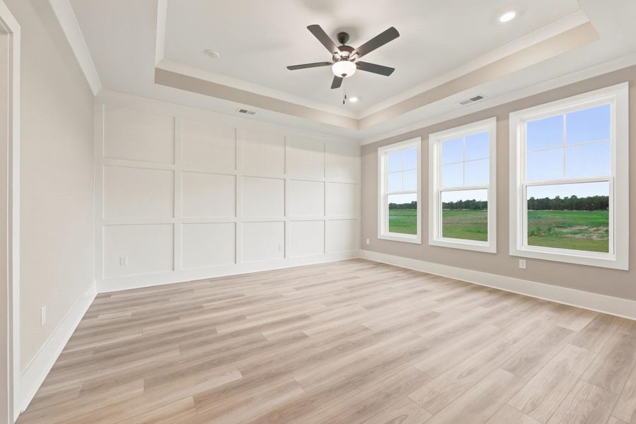 Spacious, unfurnished interior of a new home in Edgefield, Loris (Image 32).