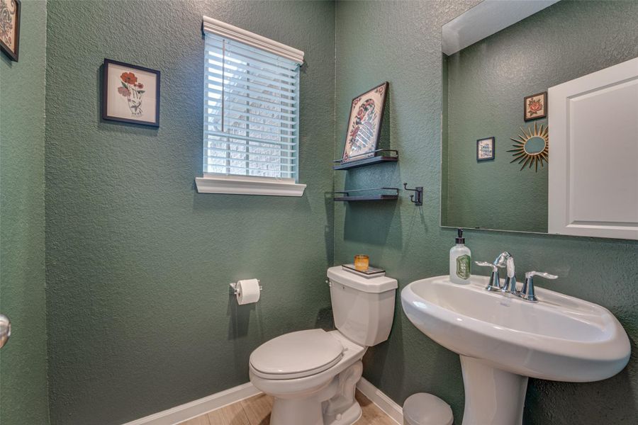 Furnished interior view inside a new home in ARTAVIA: Fairway Collection, Conroe (Image 26).