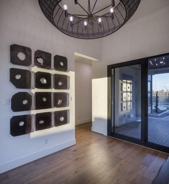 Spacious, unfurnished interior of a new home in Sienna, Missouri City (Image 23).