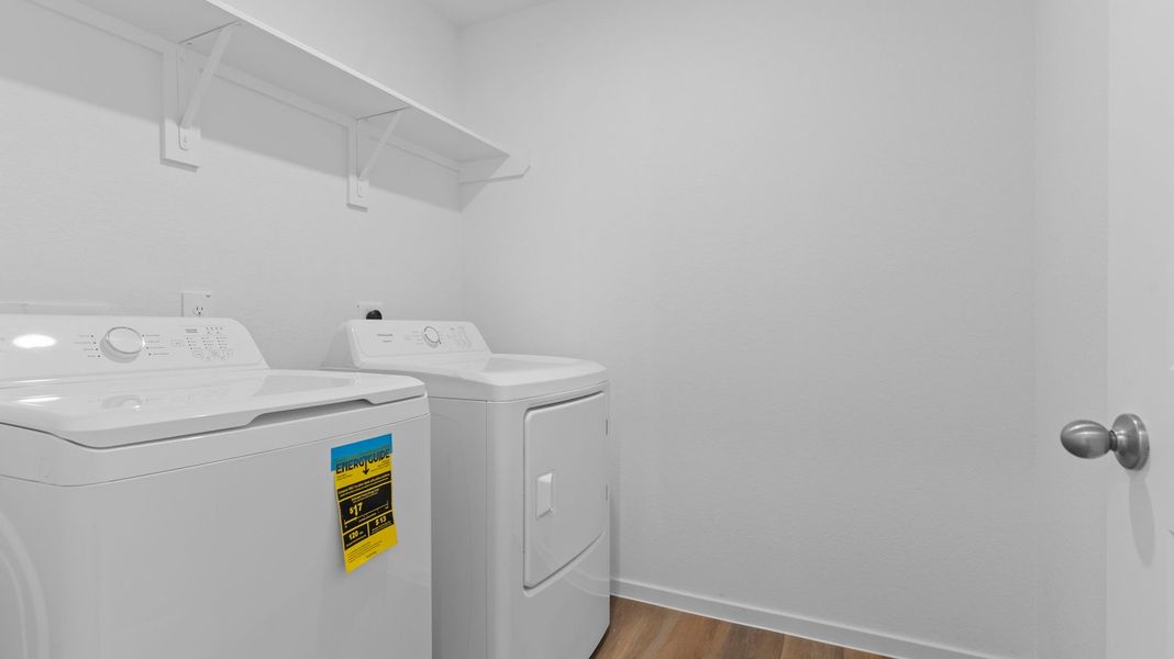 Close-up of interior finishes inside a home in Caldwell Crossing, Iowa Colony (Image 6).