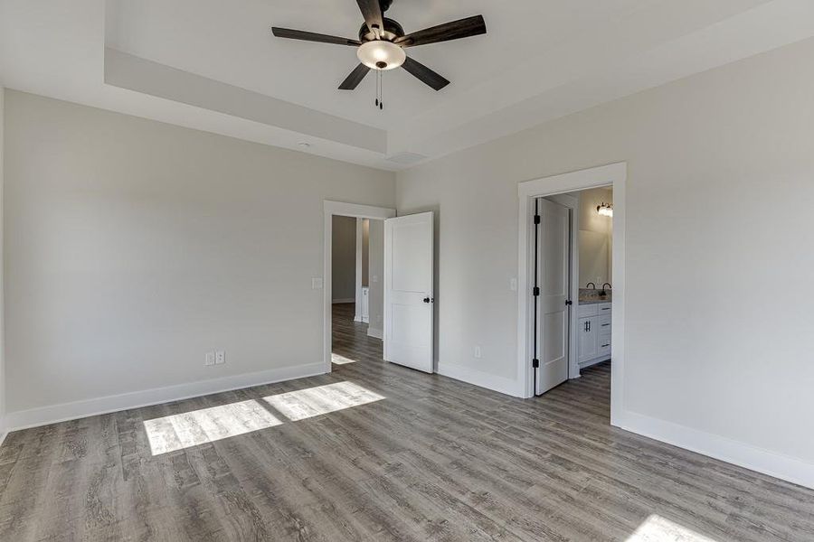 Spacious, unfurnished interior of a new home in , Hartwell (Image 35). Spacious, unfurnished interior of a new home in , Hartwell (Image 35).