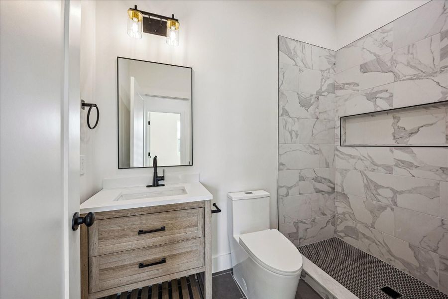 Furnished interior view inside a new home in , Santa Fe (Image 10).