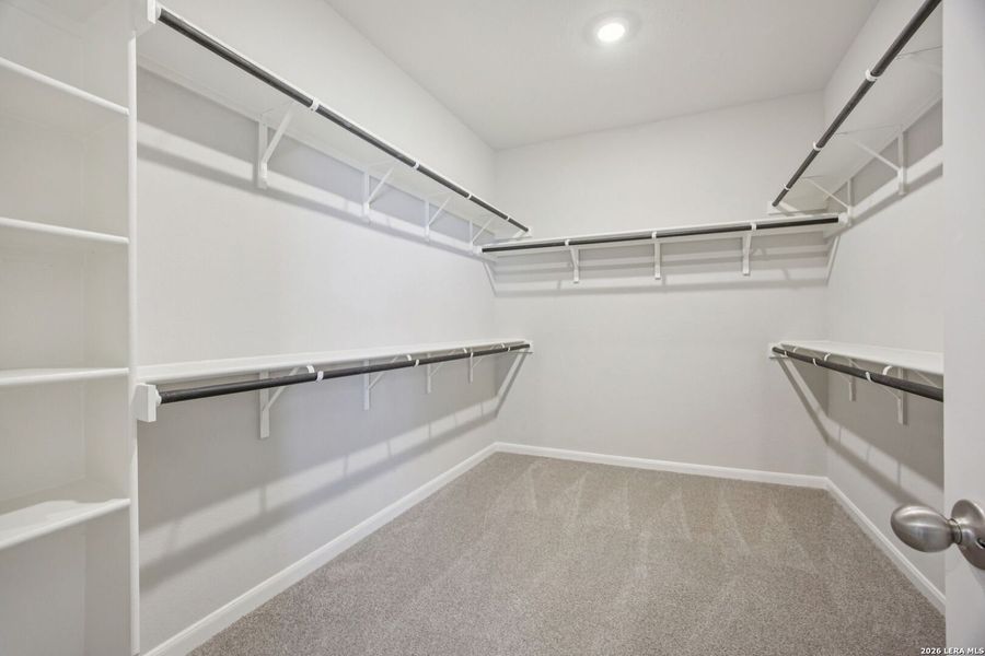 Spacious, unfurnished interior of a new home in Arcadia Ridge - Classic Series, San Antonio (Image 40).