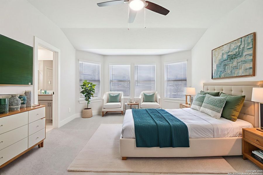 Furnished interior view inside a new home in Scenic Crest - Premier Series, Boerne (Image 11). Furnished interior view inside a new home in Scenic Crest - Premier Series, Boerne (Image 11).