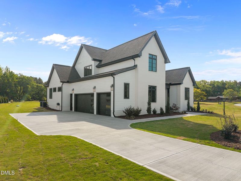 5-web-or-mls-DJI_20260413100811_0457_D