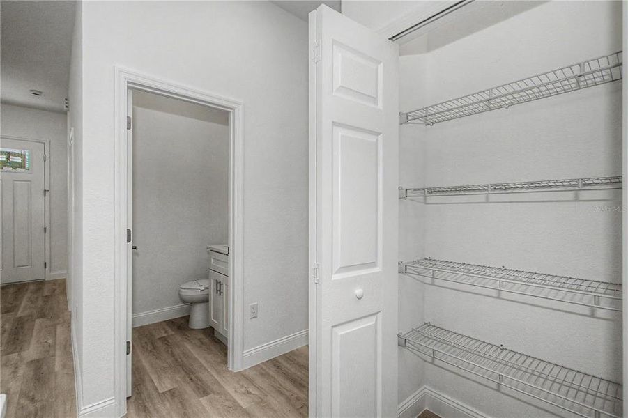 Spacious, unfurnished interior of a new home in , Ocala (Image 43).