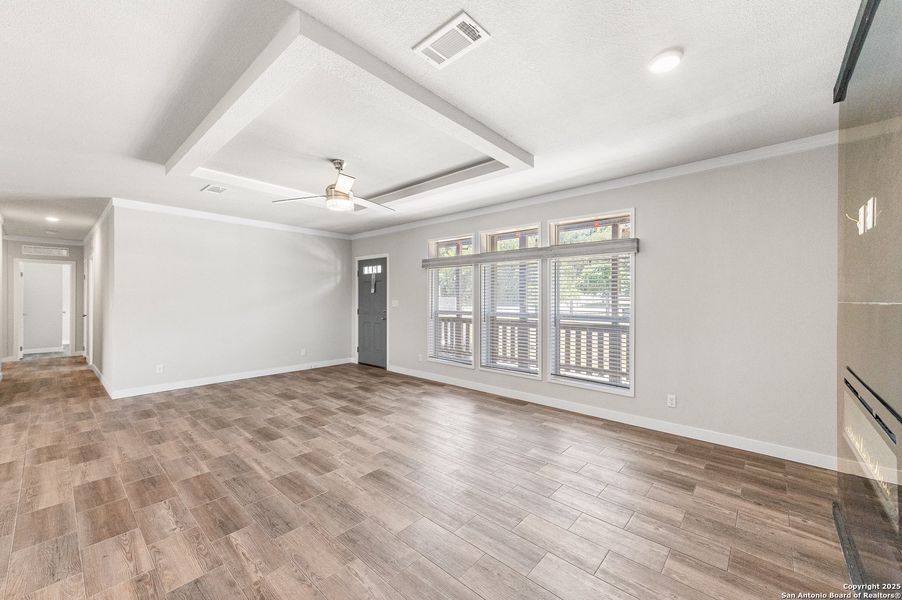 Spacious, unfurnished interior of a new home in , Spring Branch (Image 20).