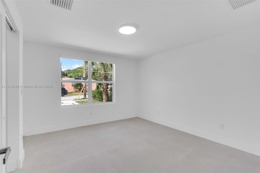 Spacious, unfurnished interior of a new home in , West Palm Beach (Image 30).