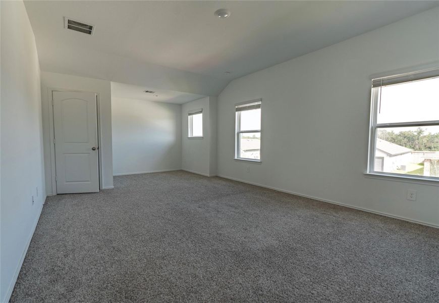 Spacious, unfurnished interior of a new home in , Spring (Image 17). Spacious, unfurnished interior of a new home in , Spring (Image 17).