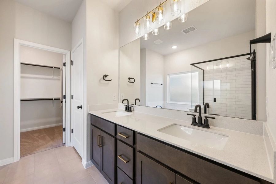 Furnished interior view inside a new home in Patterson Ranch, Georgetown (Image 14).