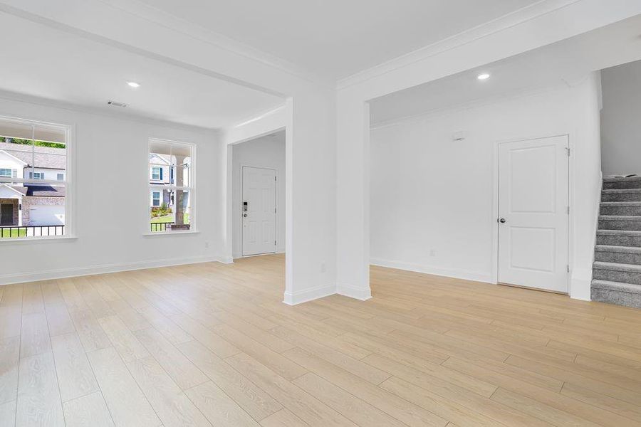 Spacious, unfurnished interior of a new home in Falls Creek, Flowery Branch (Image 21).