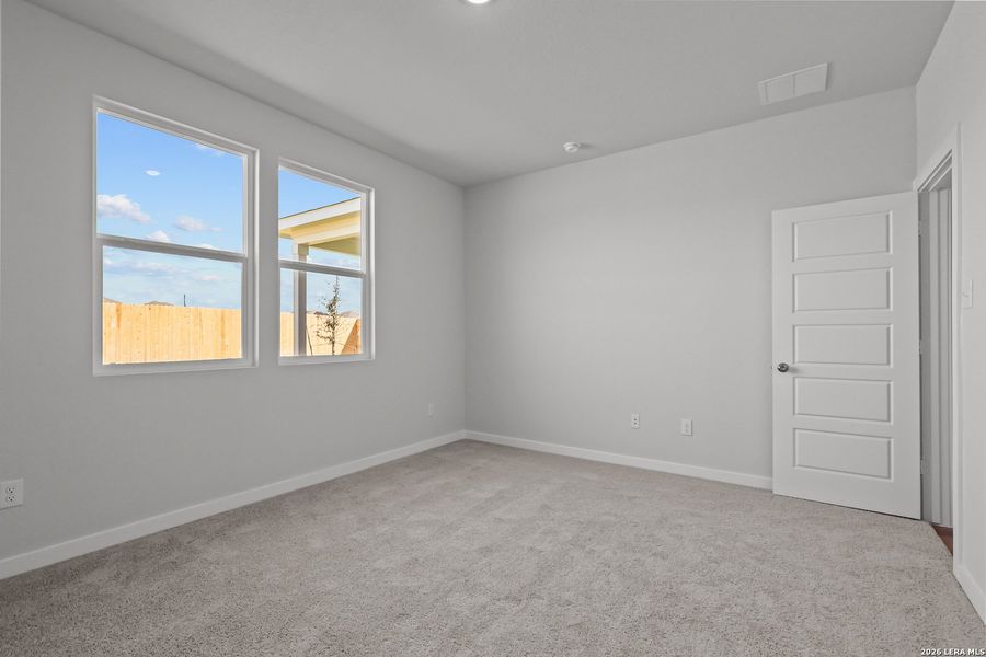 Spacious, unfurnished interior of a new home in Applewhite Meadows, San Antonio (Image 27).