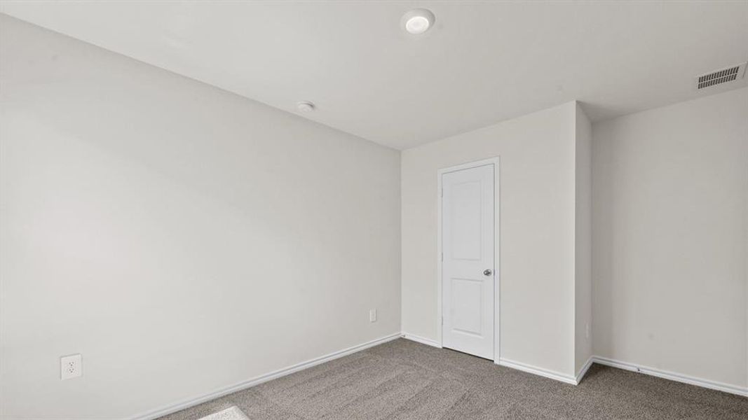 Spacious, unfurnished interior of a new home in Wildcat Ranch, Crandall (Image 23).