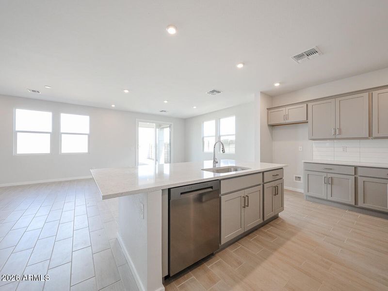 16_Rancho-Vista_by-Century-Communities_A