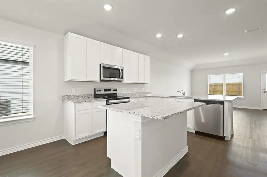 Furnished interior view inside a new home in Sycamore Landing, Fort Worth (Image 7).