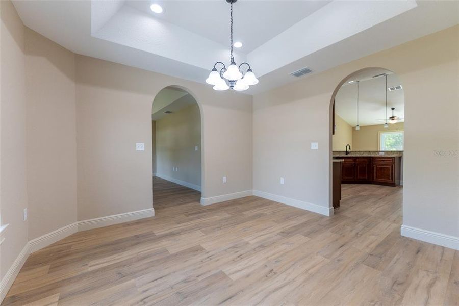Spacious, unfurnished interior of a new home in Marion Oaks, Ocala (Image 32).