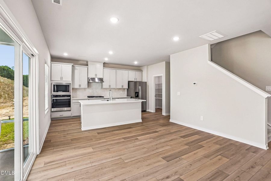 3 - Kitchen 3 - Kitchen