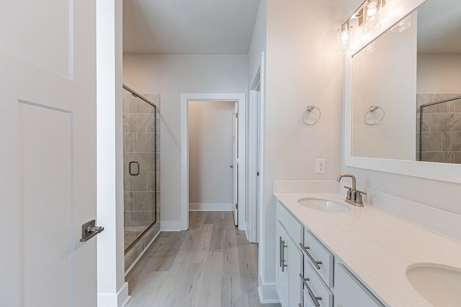 Representative furnished interior of a home built from the Barnard II by Great Southern Homes in Shady Grove, Conway (Image 18).