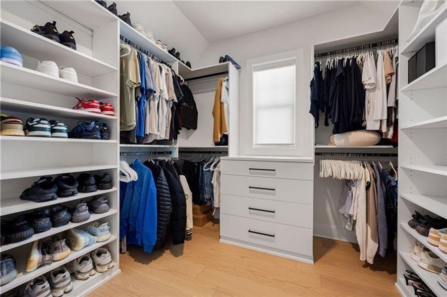 Furnished interior view inside a new home in , Woodstock (Image 38).