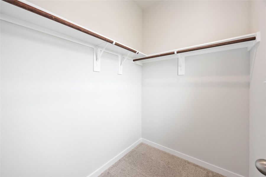 Spacious, unfurnished interior of a new home in Barton Place, Cleveland (Image 26).