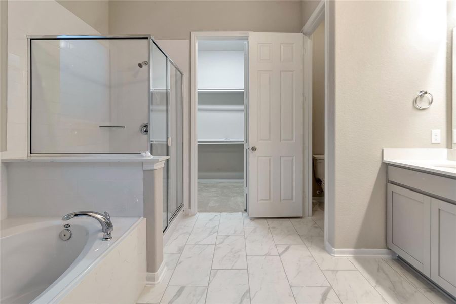 Note: Sample product photo. Actual exterior and interior selections may vary by homesite. Photo may be virtually staged Note: Sample product photo. Actual exterior and interior selections may vary by homesite. Photo may be virtually staged
