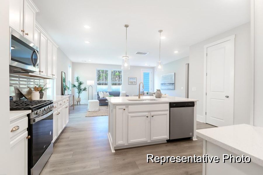 Furnished interior view inside a new home in , Ravenel (Image 11).