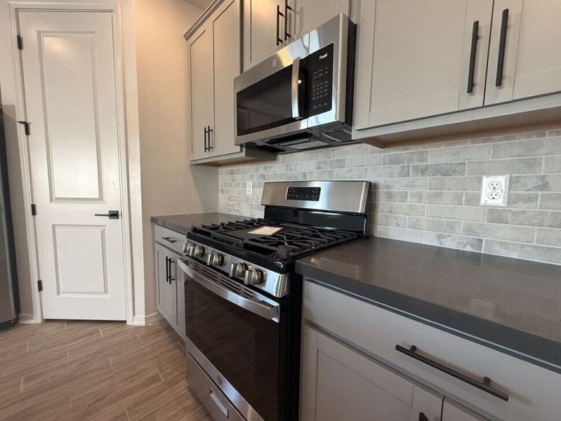 Gas range and backsplash detail