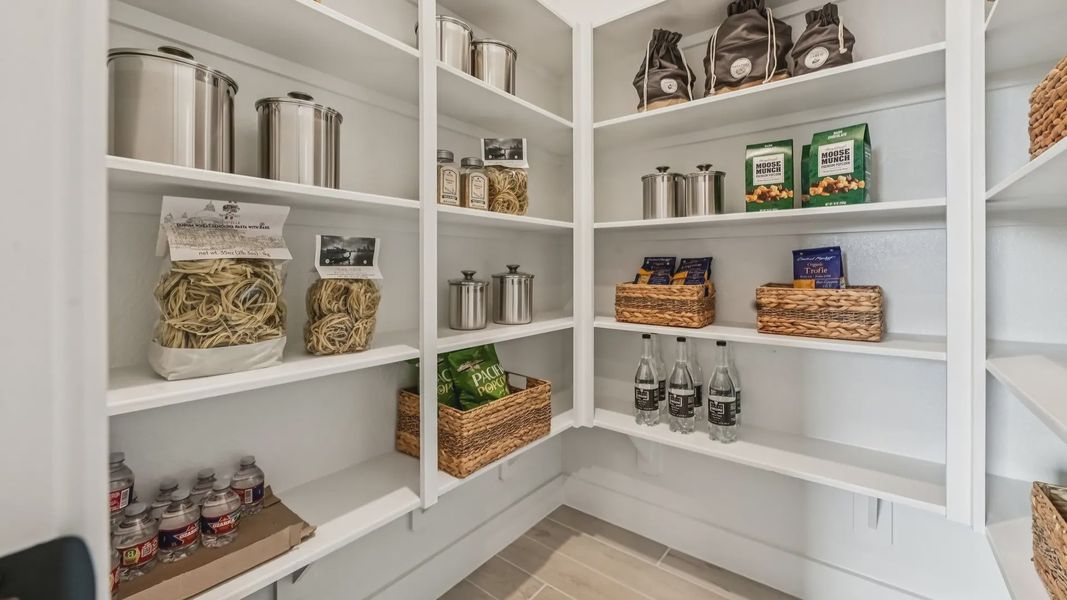 Representative interior finishes for a home built from the Sweetwater by Chesmar Homes in Evergreen 60s, Conroe (Image 19). Representative interior finishes for a home built from the Sweetwater by Chesmar Homes in Evergreen 60s, Conroe (Image 19).