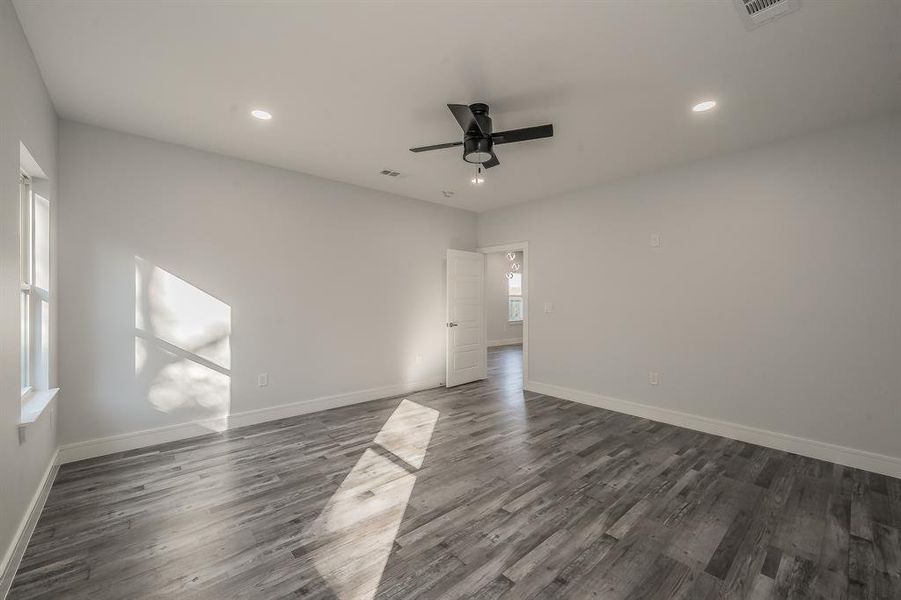 Spacious, unfurnished interior of a new home in , Dallas (Image 19). Spacious, unfurnished interior of a new home in , Dallas (Image 19).